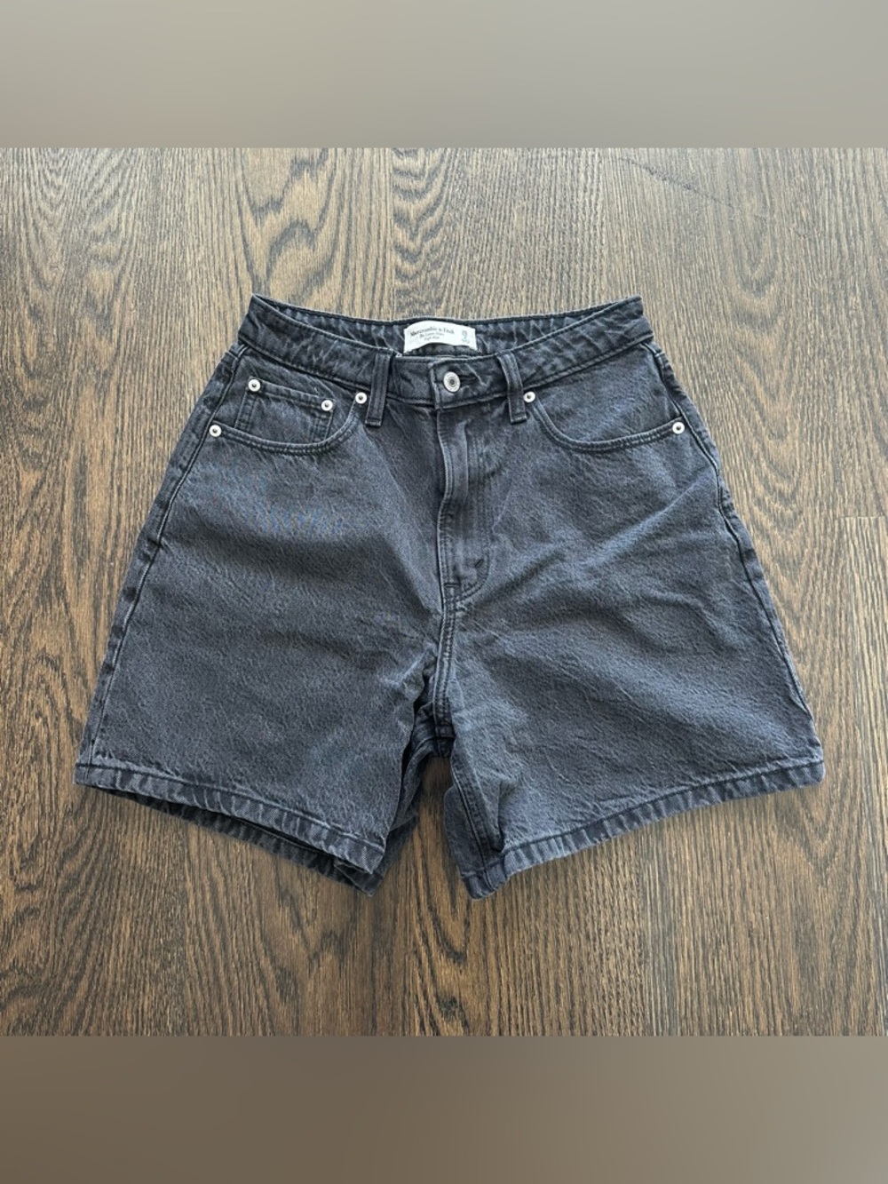 Abercrombie & Fitch The Loose High Rise Jean Shorts - Curve Love Size 26